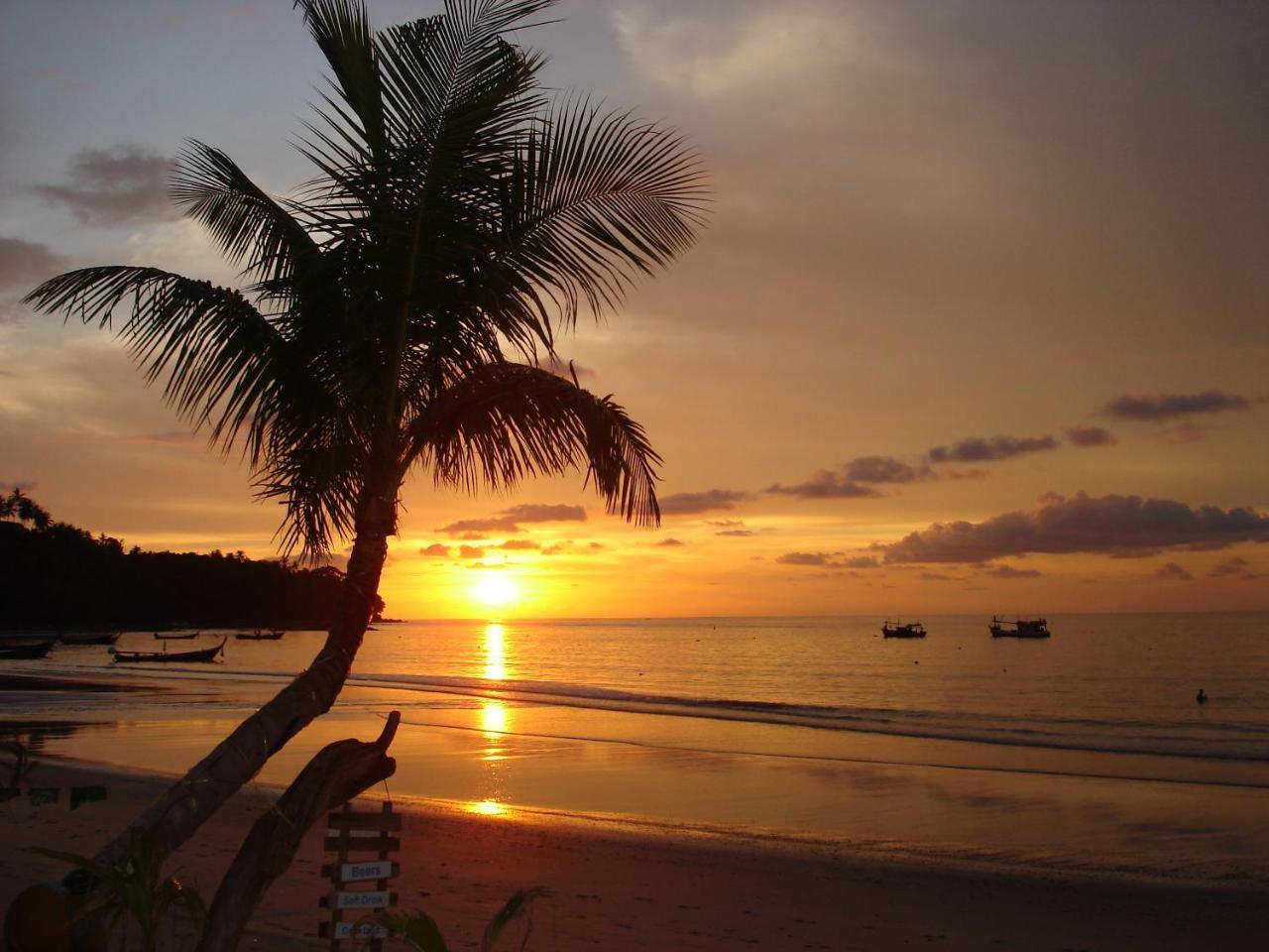 Andaman Bangtao Bay Resort Phuket Exterior photo