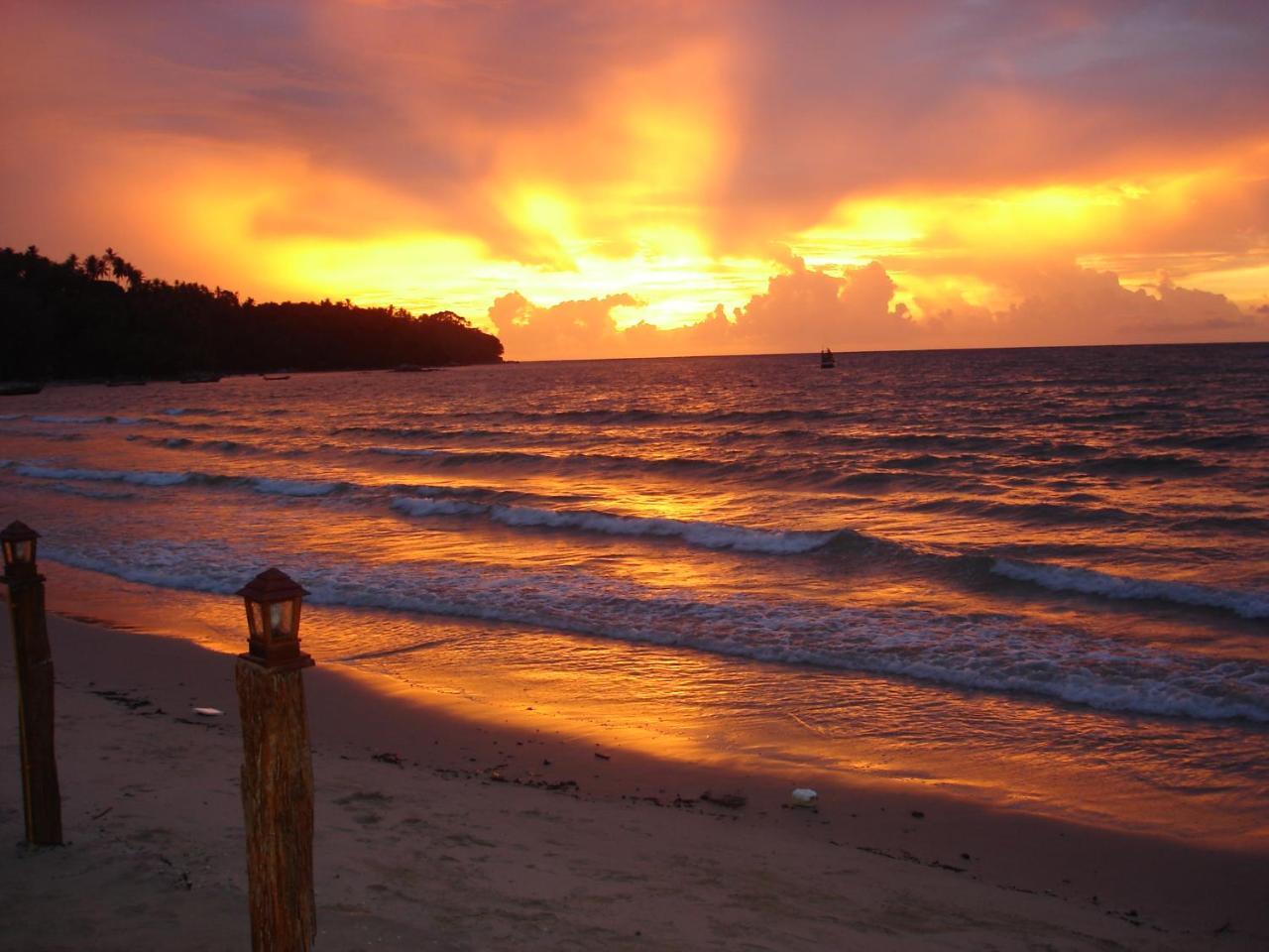 Andaman Bangtao Bay Resort Phuket Exterior photo